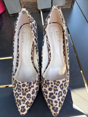 Apt. 9 Leopard Print Pointed Toe Pumps - Tan and Black NWOT or box